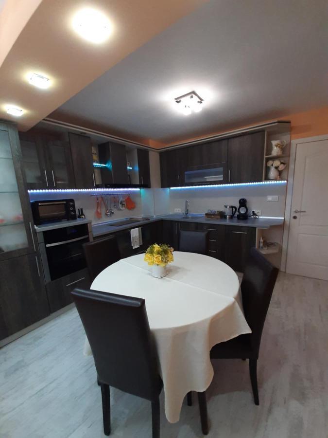 Luny Apartment روس المظهر الخارجي الصورة